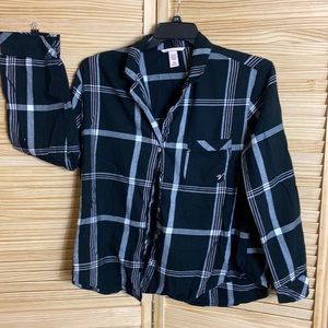 Women’s Victoria’s Secret Pajama Top Black, Pink and White Size Large Regular